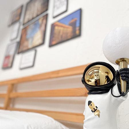 The Urban Nest Apartment Milan Bagian luar foto